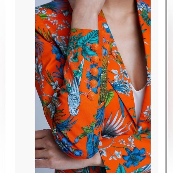 NWT L AGENCE Inez Floral Print Crop Blazer
In Orange Multi Parrot Size 6 - Picture 3 of 12